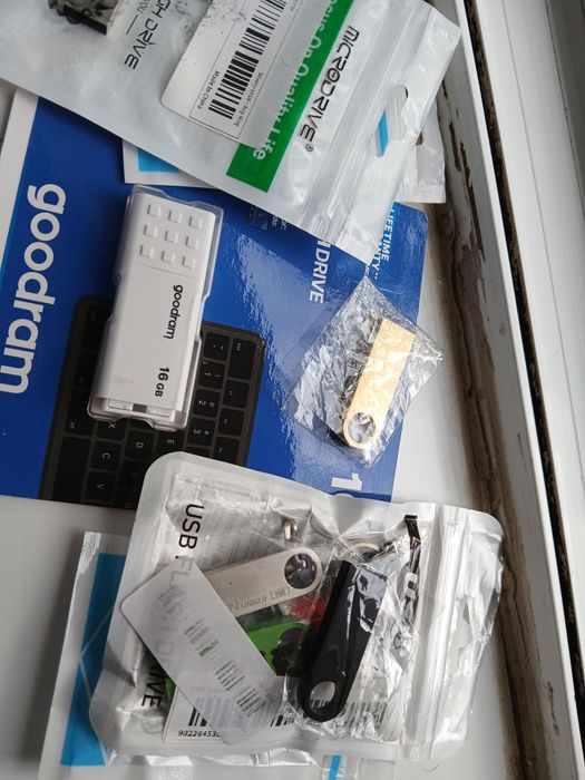 Stick muzica pe alese