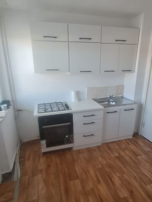 De închiriat: apartament 2 camere semidecomandat, Zona Cascada