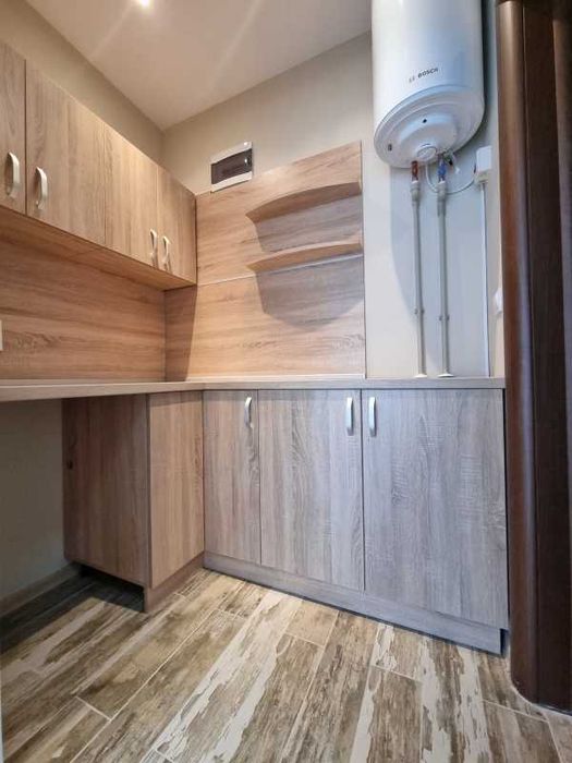 Дава се под наем Офис в Велико Търново, Център - 50 кв.м за 336.6 € - Снимка #3