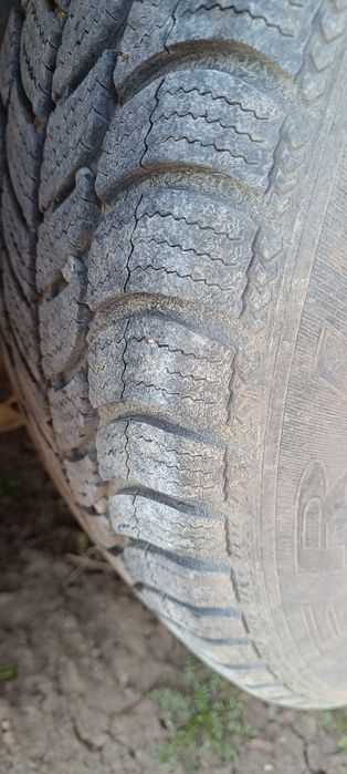 Vând roti 4*100 .Opel .Wv .Scoda M+S folosite 1 an