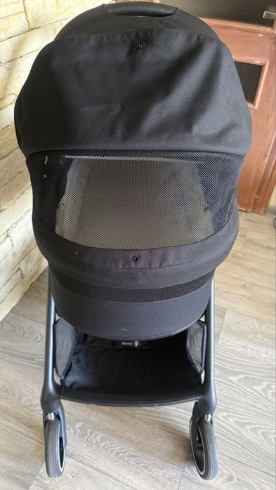 Бебешка количка Cybex Balios S Lux Moon Black 2025