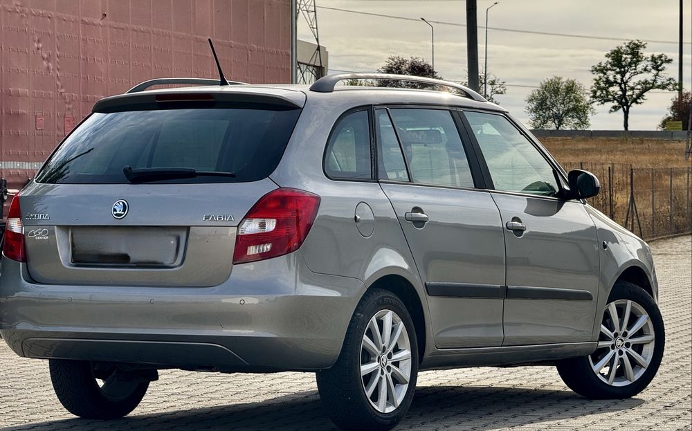 SKODA Fabia 2014 — imagine 4