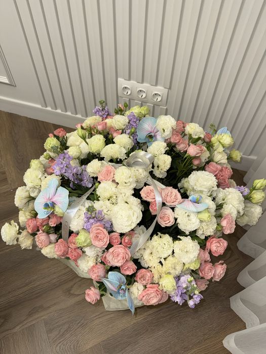 Продам срочно букет (Celine)