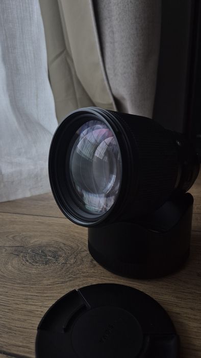 Sigma ef 85mm f1.4 art за Canon