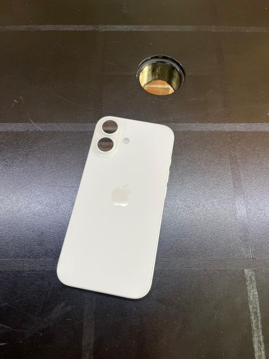iPhone 16 айфон 16
