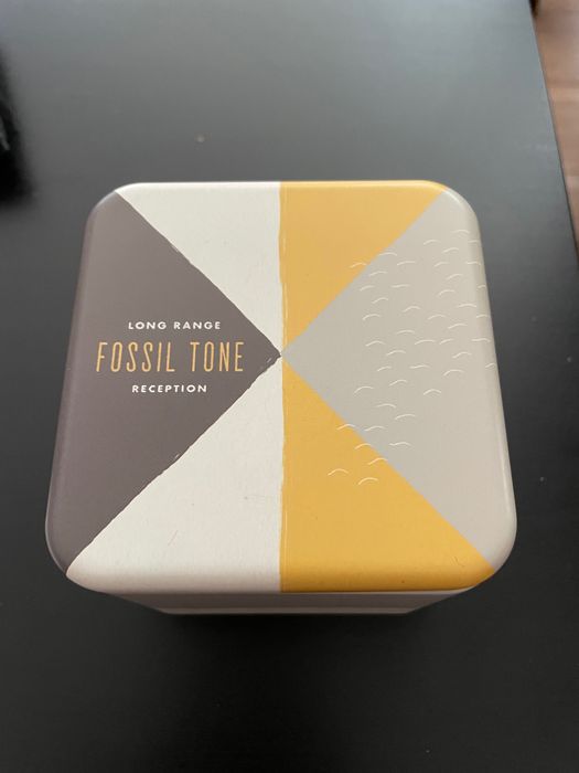 Часовник Фосил чисто нов