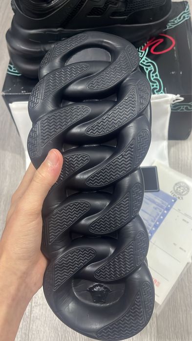 Versace Chain Reaction