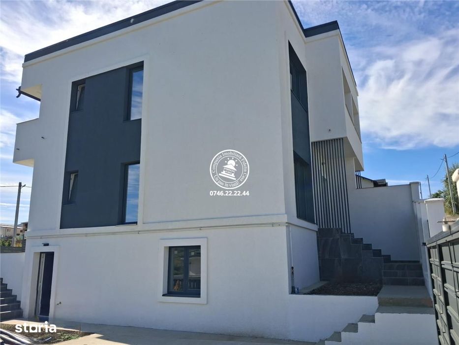 Vila  de vanzare  Rediu,