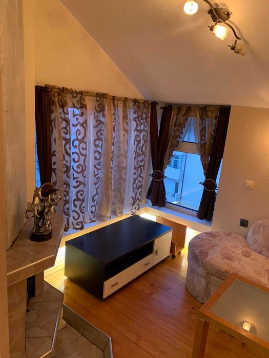 Дава се под наем Двустаен апартамент в Благоевград, Широк център - 50 кв.м за 205 € - Снимка #1