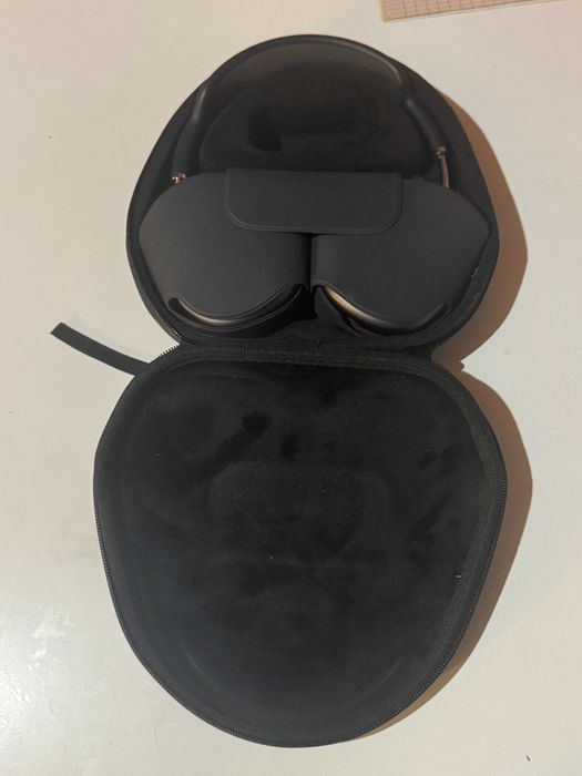 Слушалки AirPods MAX (Lightning)