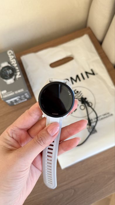 Продам часы garmin