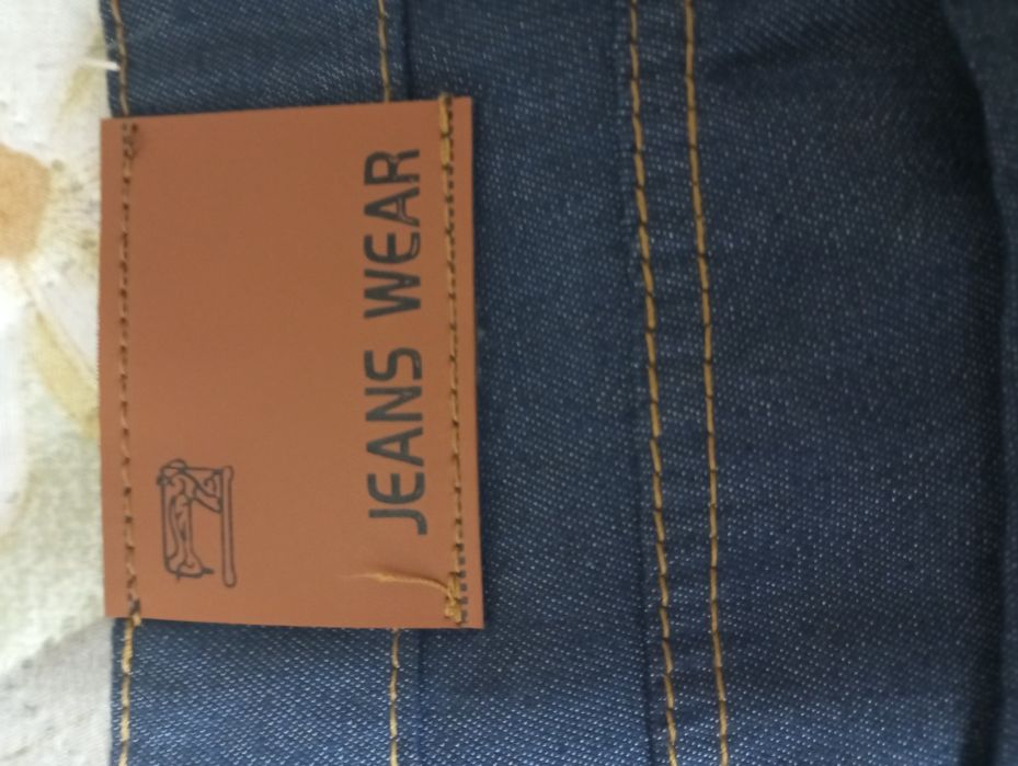 Продам джинсы мужские