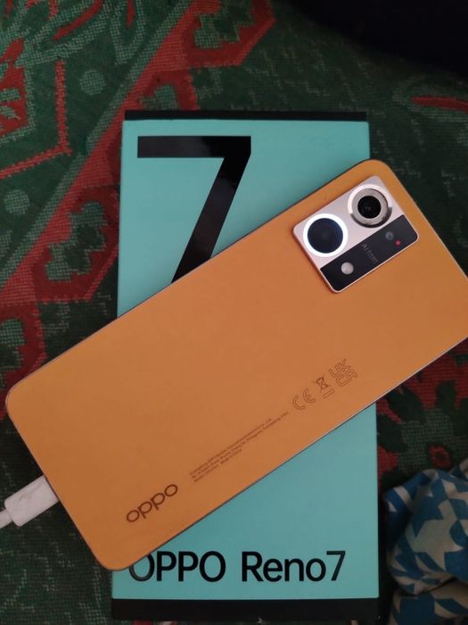 Продам OPPO Reno7