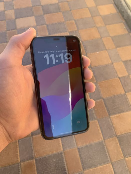 Продам iphone 11 64 gb