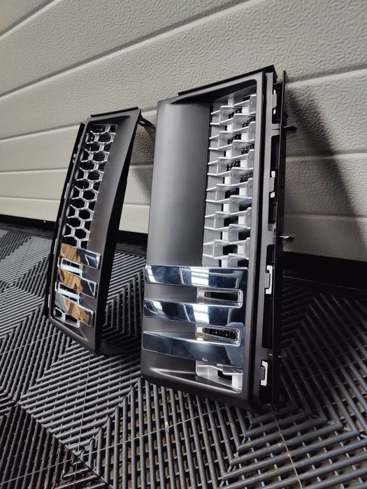 Set grila + grile aripi Range Rover Vogue L322 facelift (10-12)