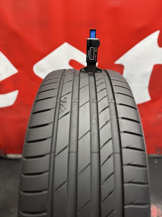 245 35 20, Лятна гума, Kumho EcstaPS71, 1 брой