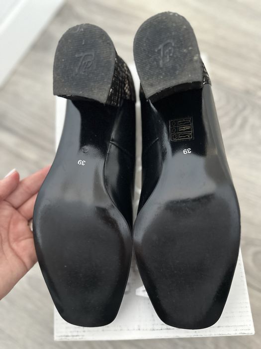 Pantofi marimea 39