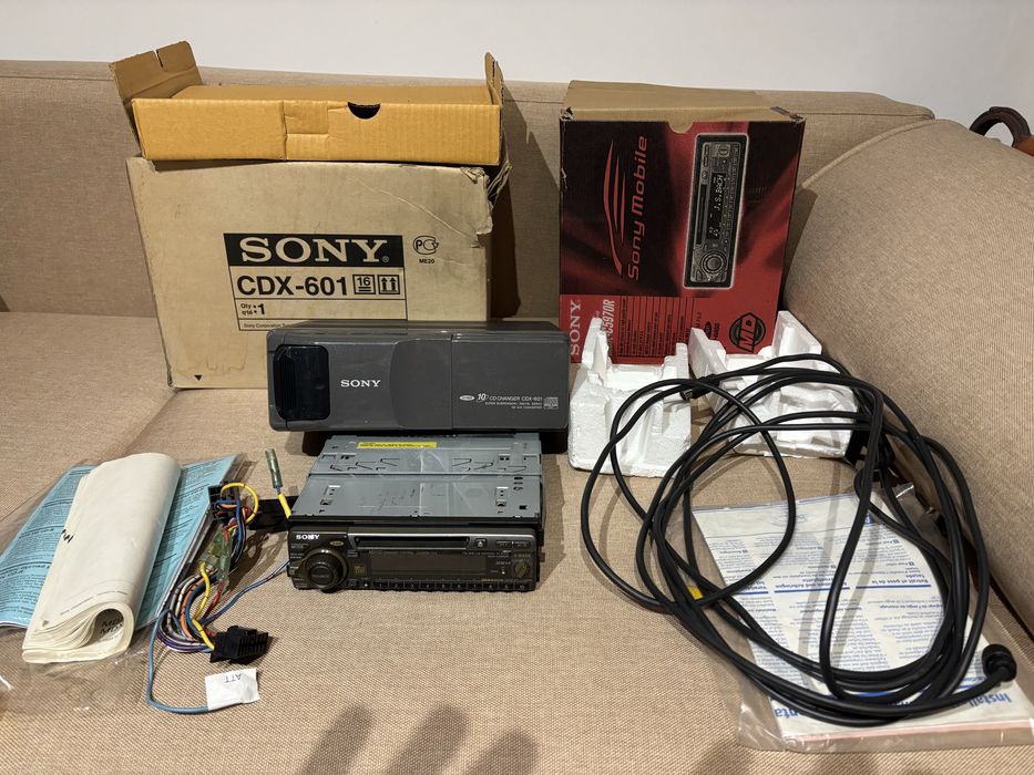 Sony Minidisc Player auto - MDX-C5970R si  CD Changer CDX 601