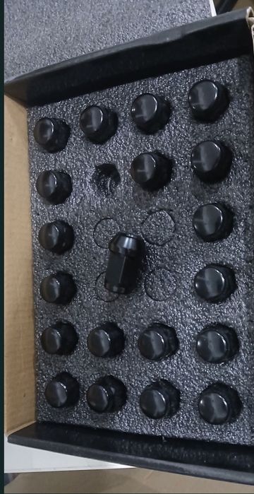 Set 20 piulite M12x1,5 negre