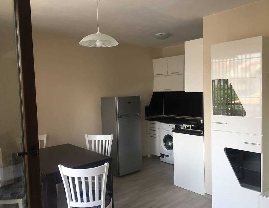 Дава се под наем Двустаен апартамент в Бургас, Възраждане - 60 кв.м за 250 € - Снимка #2