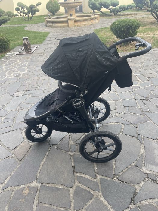 Carucior de alergare Baby Jogger Summit X3 negru