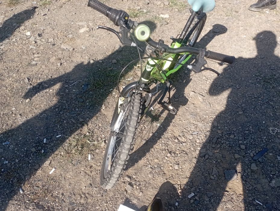 De vânzare bicicleta copii