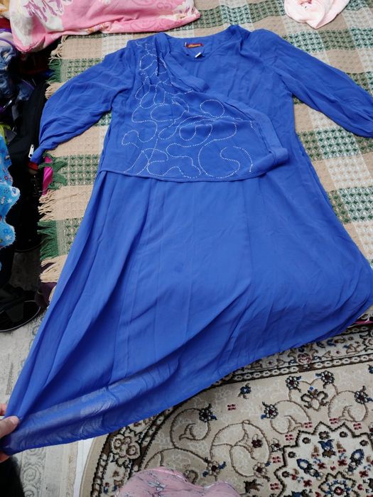 Продам. платья по 6000 тг, кофту с жилеткой - 5000, пиджак - 4000 тг