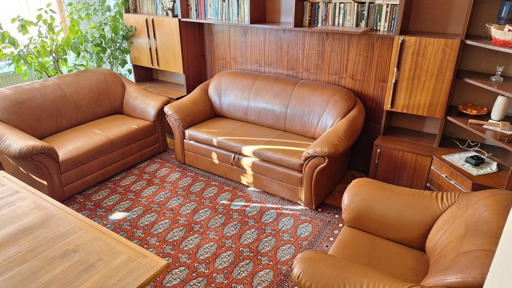 Холова гарнитура с разтегателен диван