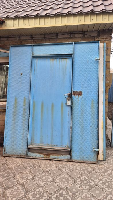 Ворота железные .