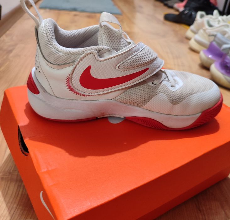 Маратонки Найк баскетболни