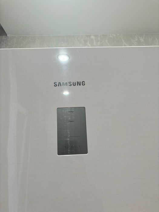 Продам холодильник Samsung
