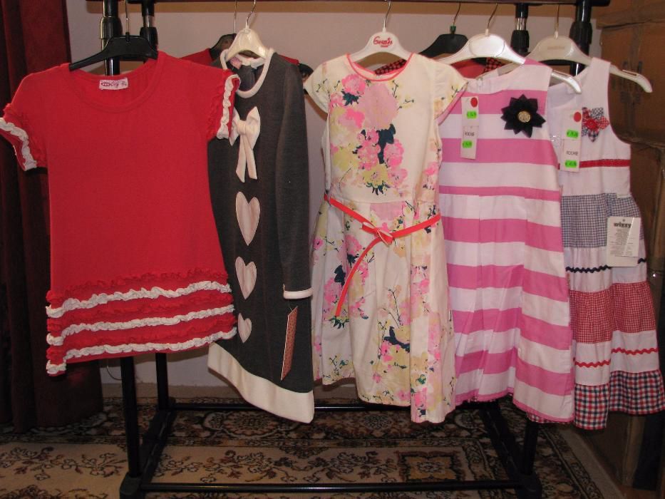 Vand rochita eleganta, superba, 3 ani (98 cm)