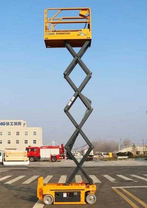 XCMG  XG0807HD Платформа вышка ножничного типа с подъёмником В НАЛИЧИИ