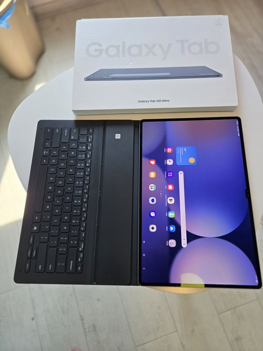 Samsung Galaxy tab S10 Ultra, 12gb ram, 256gb storage, 14.6"