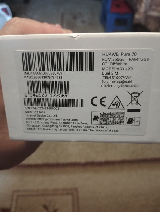 Huawei pura 70 white