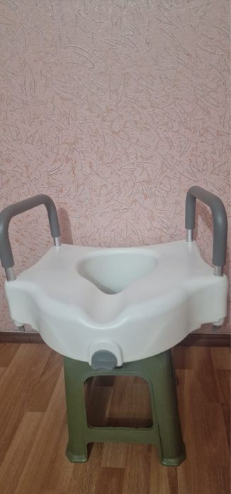 Насадка на унитаз