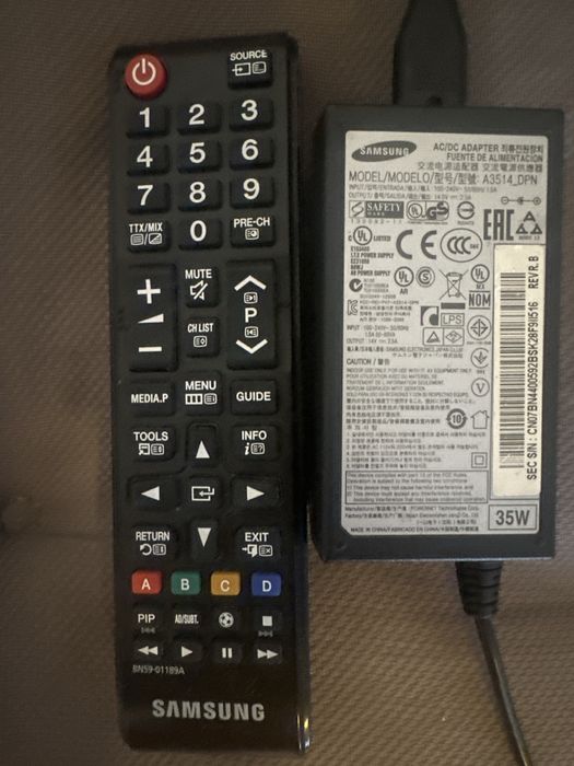 24" Samsung T24D390EW, Full HD, 60Hz