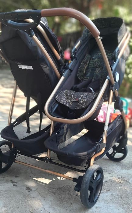Vând cărucior gemeni Chipolino Duo Smart 2 in 1