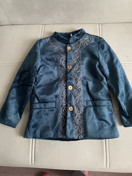 Продам пиджак национальный детский