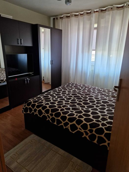 Vanzare apartament 3 camere