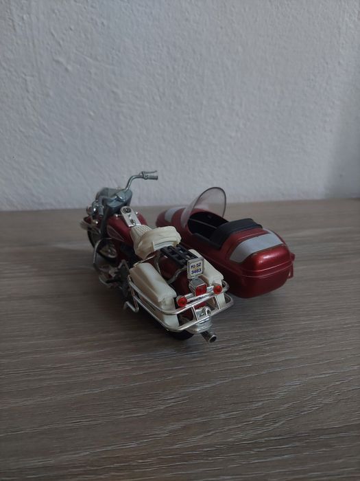 Machetă Harley Davidson cu ataș