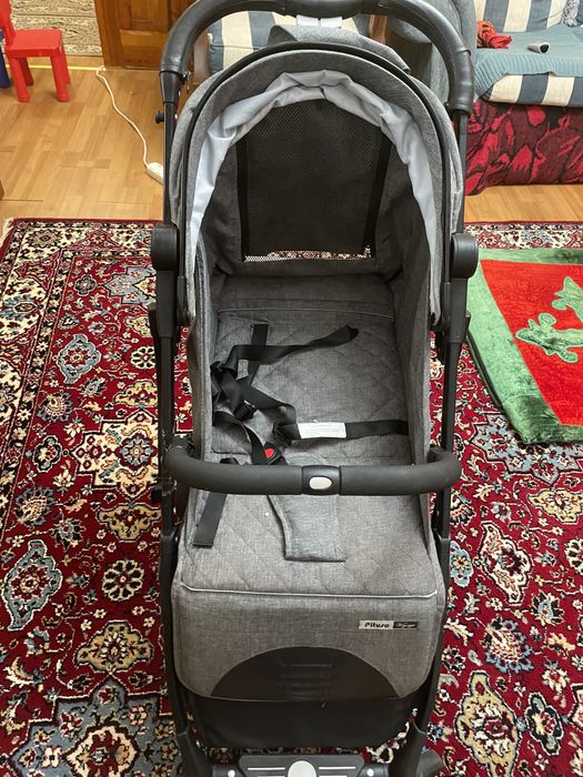 Продам прогулочную коляску Pituso Voyage