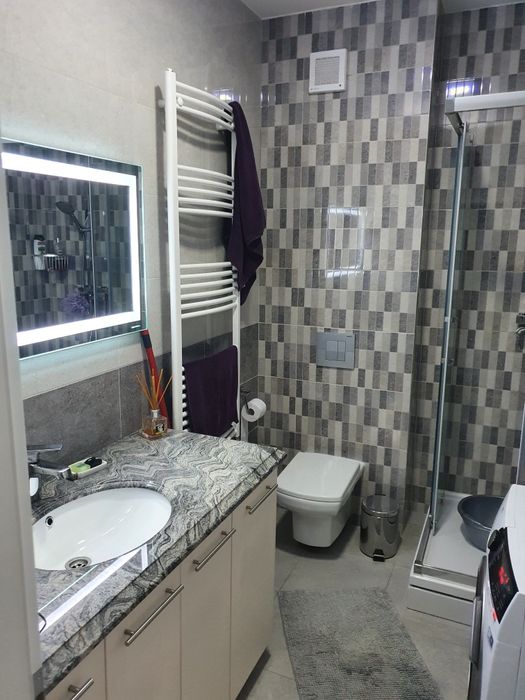 Apartament mobilat/utilat 3 camere, 99 mp utili +1 loc parcare.