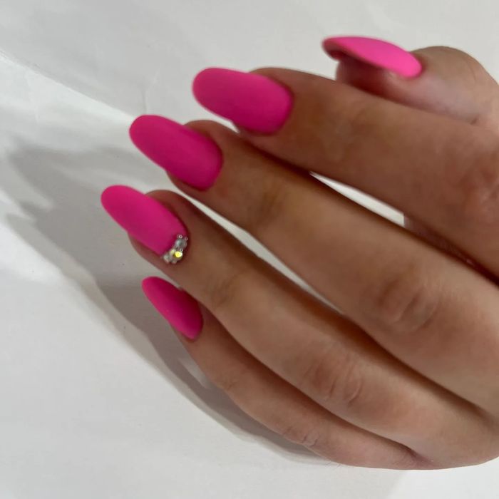 MANICHIURĂ GEL  si Oja semipermanenta