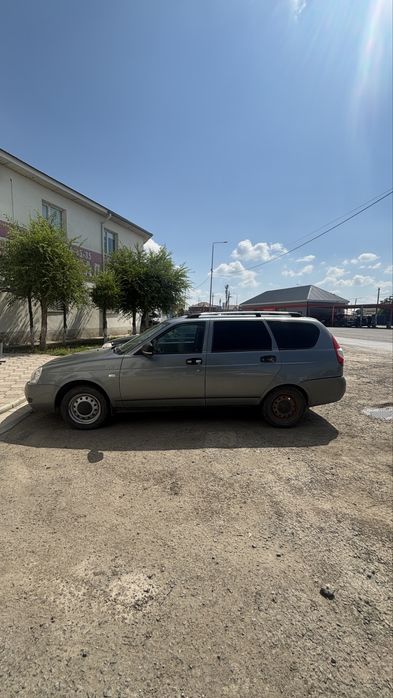 Продам приора универсал