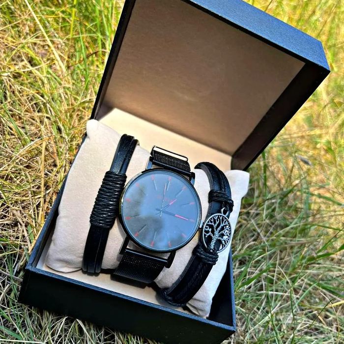 Часовници - различни модели и комплекти