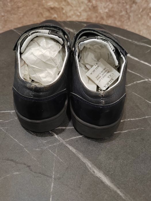 Продам! Макасины для мальчика подростка!