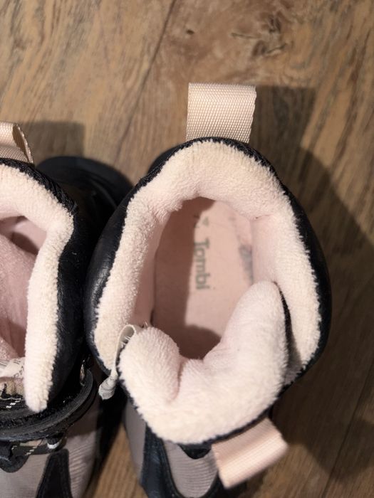 Продам детскаю обувь для девочек