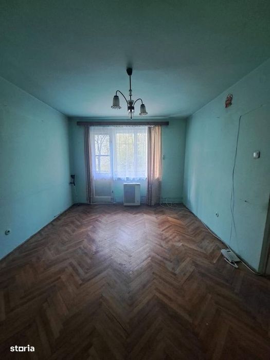 Apartament 2 camere , Aleea Clabucet , et. 2 50 mp , 58.000 euro neg.
