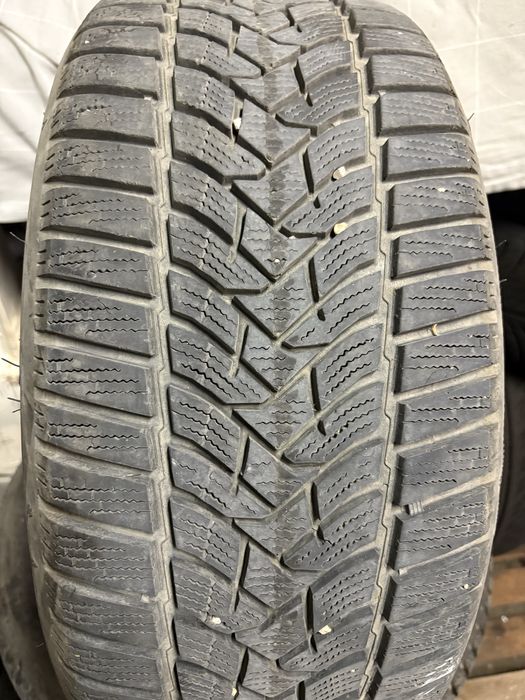 Зимни гуми 225/45/17 Dunlop